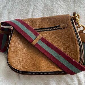 Used- Marc Jacobs saddle crossbody bag